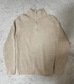 ベージュ ハイネックセーター ジッパー付き