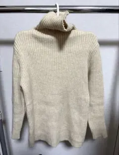 リブニットセーター Fサイズ クリーム色