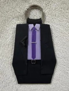 SnowMan衣装風キーホルダー　目黒蓮