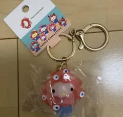 ミャクミャク　サンリオ　コラボ　クリア　キーホルダー　キティ