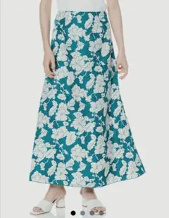 ロングスカート　フラワープリント　アース