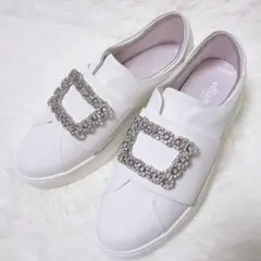 ★ほぼ未使用品✨️+diana プラスダイアナ ビジューバックル スリッポン