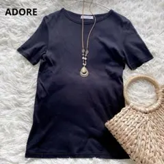 【ADORE】クルーネック 半袖 Tシャツ ブラックのサムネイル