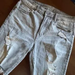 アメリカンイーグル　ストレッチデニムショートパンツ　ダメージ加工