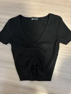 zara トップスのサムネイル
