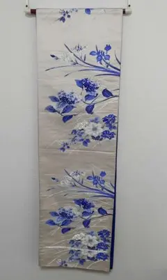 正絹　袋帯　振袖にも　白地に青の花の刺繍　リユース