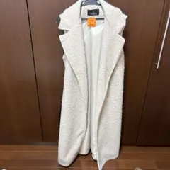 Pronto Moda ベルト付きホワイトロングベスト