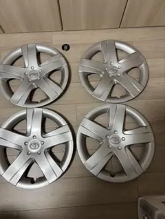トヨタ 15クラウン 純正ホイールキャップ 3枚セット - メルカリ