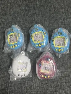 たまごっち シャカシャカチャームコレクション ブルー クリアピンク 白