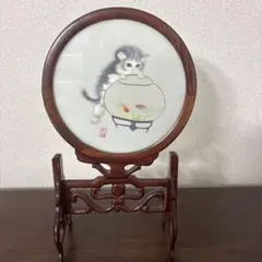 両面刺繍 中国刺繍工芸品 置物 (猫とカマキリ） - メルカリ