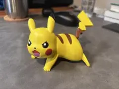 ピカチュウ フィギュア 組立済み