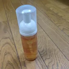 Item thumbnail for item 8d18b794-e2c3-44c1-915e-676354f59a4b