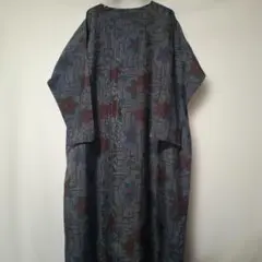 ゆったりサイズの大島紬リメイク。難あり。花柄ロングワンピース
