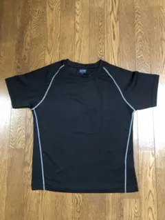 レディース　Tシャツ　黒　Mサイズ