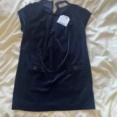 新品タグ付き ZARA GIRLS ベロアワンピース ネイビー 110cm