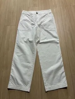 GAP カジュアルパンツ ホワイト 未使用のサムネイル