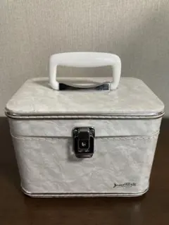 Item thumbnail for item 6da500ce-2478-4731-a899-ac4c5f9d8f85