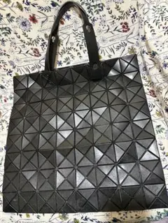 BAO BAO ISSEY MIYAKE ブラックトートバッグ - メルカリ