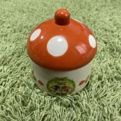 Disney Store チップとデール　キノコ型　陶器小物入れ
