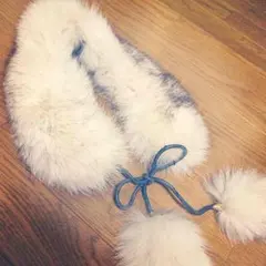ファー マフラーのサムネイル