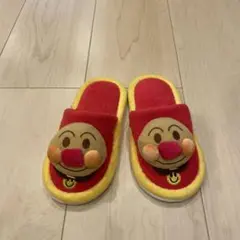 アンパンマン スリッパ　赤黄色