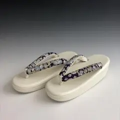 Item thumbnail for item 5f0171fe-3572-4223-8b8c-825d7a6213a8