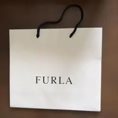 FURLA ショップ袋 ショッパー 紙袋のサムネイル