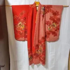 子供用 着物 鮮やかな赤 絞り調　鼓に花模様　七五三　七歳女児用のサムネイル