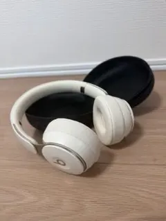 Beats Solo Pro ワイヤレスヘッドホン ホワイト 箱付き ノイキャン