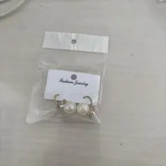 パール調モチーフ フープピアス ゴールドカラー