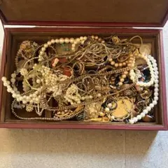 アクセサリー まとめ売り ネックレス ブローチ イヤリング 大量