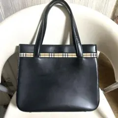 BURBERRY （バーバリー ）ノバチェック ハンドバッグ　ブラックレザー