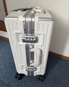 キャリーケース未使用機内持ち込み