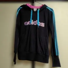 アディダス　パーカー　女性SIZE Ｌ 未使用