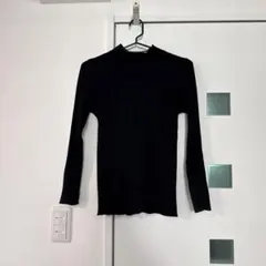 美品　黒ニット　シンプルニット　リブニット　ブラック リブ編み 長袖 ハイネック