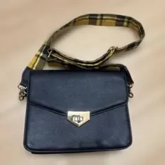 ショルダーバック　チェック柄