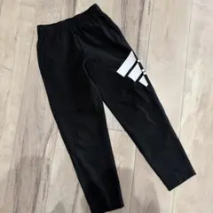adidas ナイロンパンツ120センチ