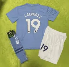 ★子供140cm★ アルバレス マンチェスターシティ サッカーユニフォーム 新品のサムネイル
