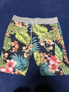 フローラルプリント ショートパンツ ネイビー