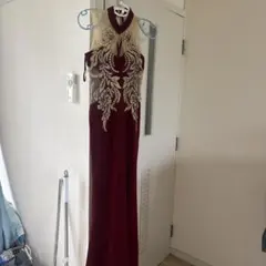 ボルドーカラー ロングキャバドレス ビジュー装飾 - メルカリ