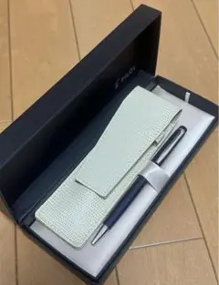 Item thumbnail for item 8d016f0c-16f3-4e51-8ad0-58a484761050