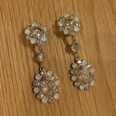 ビジューイヤリング　ウェディング