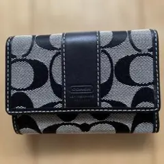 COACH シグネチャー 三つ折り財布 ブラックのサムネイル