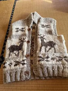 カウチン ベスト