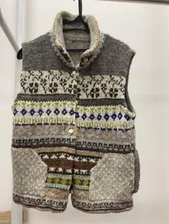 ノルディック柄ニットベスト