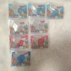 TWICE グミ＆チャーム ポーチ付き 4種 8個セット