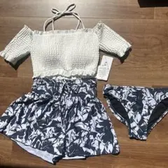 新品　９Ｍ　花柄オフショルダー水着セット