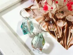 メルティングアイスのイヤーカフ