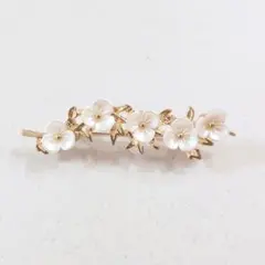 枝に連なる フラワー ブローチ・花 桜 梅 植物 卒業式 入学式 f2-3573