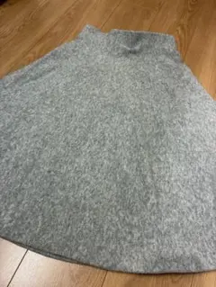 ユニクロ　ニットスカート　スフレヤーン　グレー
